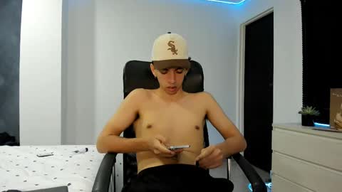 Snapshot of rhys_jagger_ chatting on November 9, 5:55 pm rhys_jagger_ online show from November 9, 5:55 pm