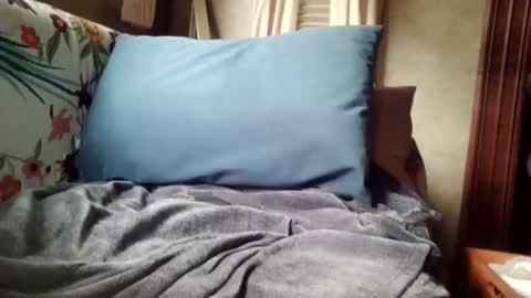 Snapshot of ri_tugger33 chatting on May 27, 7:22 pm ri_tugger33 online show from May 27, 7:22 pm