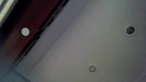 Snapshot of ri_tugger33 chatting on June 10, 7:13 pm ri_tugger33 online show from June 10, 7:13 pm