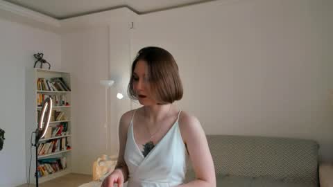 Kahlan online show from April 17, 11:02 am