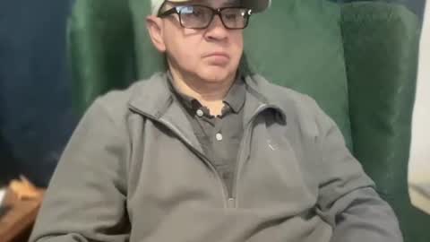 Snapshot of riaga1 chatting on May 13, 11:44 pm riaga1 online show from May 13, 11:44 pm