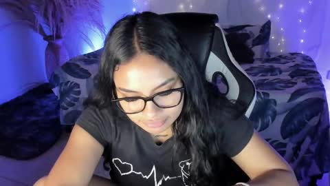 Snapshot of riana_kean chatting on April 20, 2:58 am RianaK online show from April 20, 2:58 am
