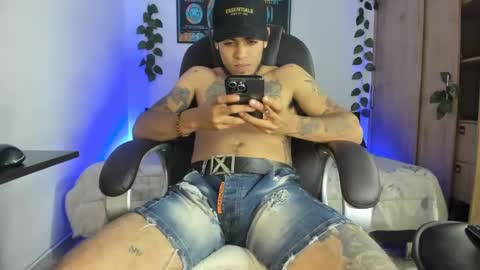 Snapshot of riancum chatting on February 17, 5:14 am juan online show from February 17, 5:14 am