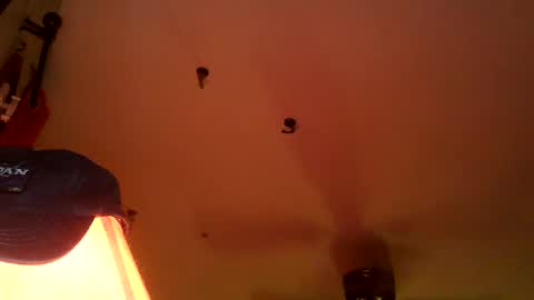 Snapshot of riassyn chatting on March 22, 6:28 am RiasSyn online show from March 22, 6:28 am