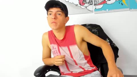 Snapshot of ricardo_fernandez chatting on January 21, 12:29 pm ricardo_fernandez online show from January 21, 12:29 pm