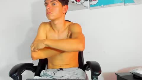 Snapshot of ricardo_fernandez chatting on January 22, 3:40 pm ricardo_fernandez online show from January 22, 3:40 pm