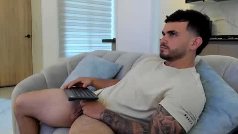 ricardogonzalez666 online show from February 19, 2:57 pm