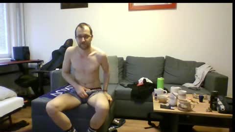 ricciardio online show from February 3, 7:13 am