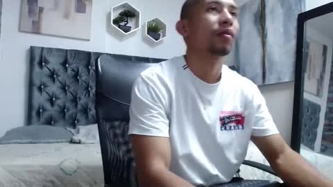 richar_voller online show from November 1, 11:23 am