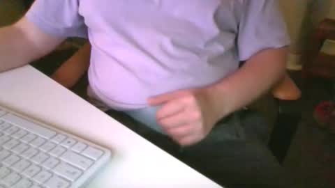 Snapshot of richard97188 chatting on May 23, 9:52 pm richard97188 online show from May 23, 9:52 pm