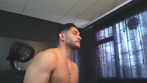 Snapshot of richard_milleer chatting on July 28, 5:23 pm Ricardo online show from July 28, 5:23 pm