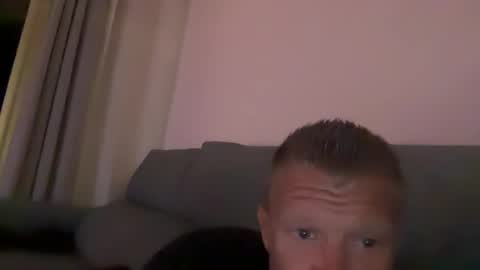Snapshot of richiee3891 chatting on June 28, 4:40 am richiee3891 online show from June 28, 4:40 am