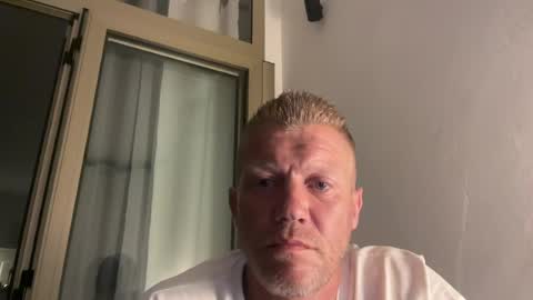 Snapshot of richiee3891 chatting on July 16, 9:43 pm richiee3891 online show from July 16, 9:43 pm