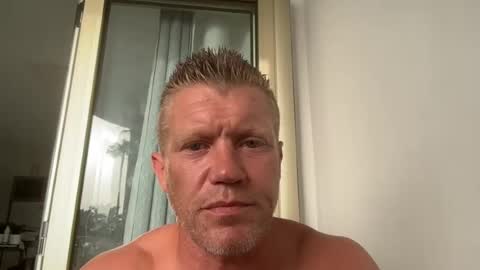 Snapshot of richiee3891 chatting on August 1, 6:40 pm richiee3891 online show from August 1, 6:40 pm