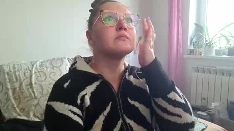 Anna - not anna - right Anna  online show from January 10, 11:23 am