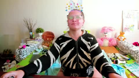 Anna - not anna - right Anna  online show from April 5, 3:31 pm