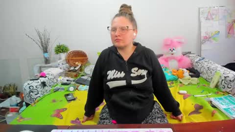 Anna - not anna - right Anna  online show from April 23, 12:26 pm