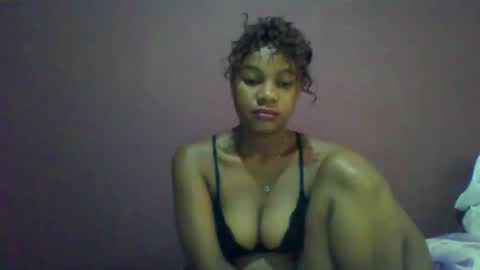 Snapshot of ricie001 chatting on April 25, 12:08 pm ricie001 online show from April 25, 12:08 pm
