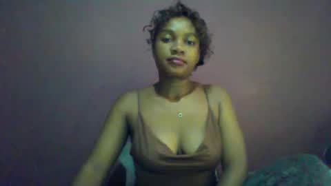 Snapshot of ricie001 chatting on April 29, 7:01 am ricie001 online show from April 29, 7:01 am