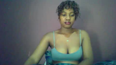 Snapshot of ricie001 chatting on June 2, 12:18 pm ricie001 online show from June 2, 12:18 pm