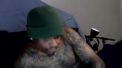 Snapshot of rickavelli chatting on February 17, 4:24 pm Rick online show from February 17, 4:24 pm