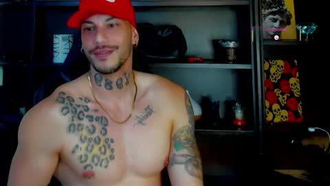 Snapshot of rickg_oficial chatting on January 5, 9:18 pm RICKG online show from January 5, 9:18 pm
