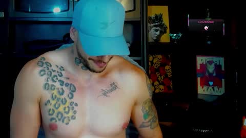 Snapshot of rickg_oficial chatting on January 13, 8:14 pm RICKG online show from January 13, 8:14 pm