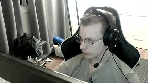 Snapshot of rickgosling chatting on October 6, 9:51 am rickgosling online show from October 6, 9:51 am