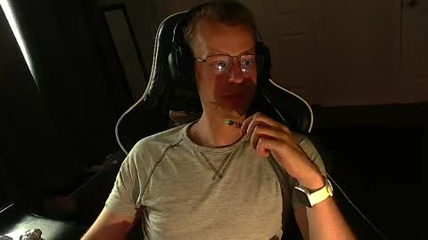 Snapshot of rickgosling chatting on May 27, 1:57 am rickgosling online show from May 27, 1:57 am