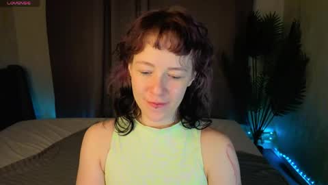Snapshot of ricki_bloom chatting on April 26, 1:25 am Ricki online show from April 26, 1:25 am