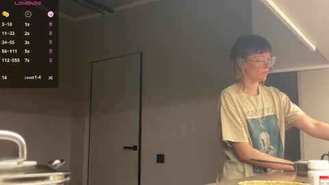 Snapshot of rickisanchez chatting on September 17, 3:35 pm RickiSanchez online show from September 17, 3:35 pm