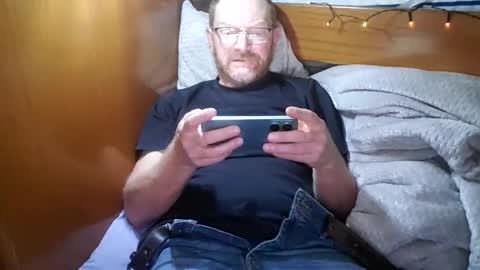 Snapshot of rickitou chatting on February 25, 9:30 am FireLion online show from February 25, 9:30 am