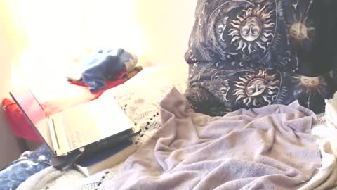 Snapshot of rickrbg123 chatting on March 6, 1:27 am rickrbg123 online show from March 6, 1:27 am