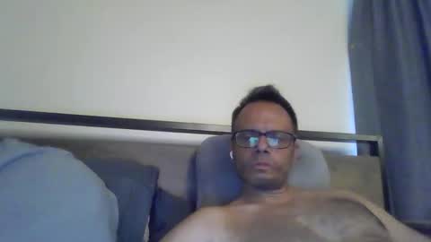 Snapshot of rickyandluucy chatting on May 3, 3:40 pm RickyandLuucy online show from May 3, 3:40 pm
