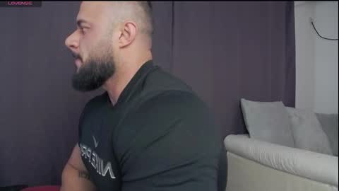 Snapshot of rickymiami1 chatting on October 5, 1:31 pm rickymiami1 online show from October 5, 1:31 pm