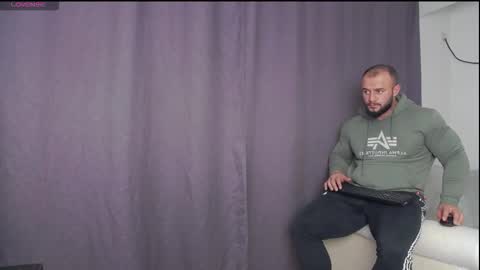 Snapshot of rickymiami1 chatting on October 16, 6:31 pm rickymiami1 online show from October 16, 6:31 pm