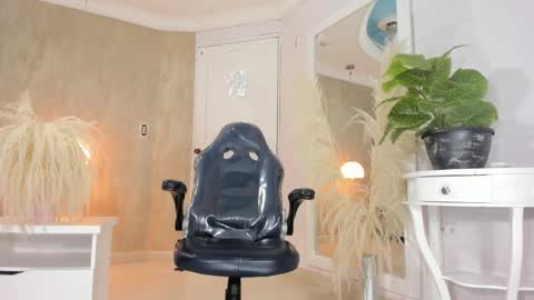 RicoBrowm online show from November 17, 3:56 am