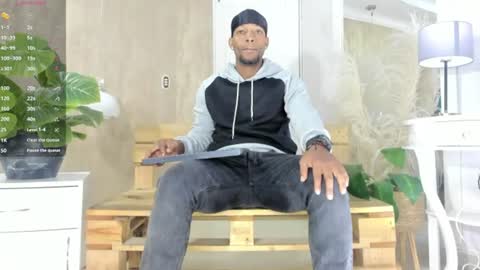 Snapshot of ricobrown777 chatting on June 24, 4:11 am RicoBrowm online show from June 24, 4:11 am