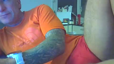 Snapshot of ricogumpi chatting on May 10, 10:48 pm ricogumpi online show from May 10, 10:48 pm
