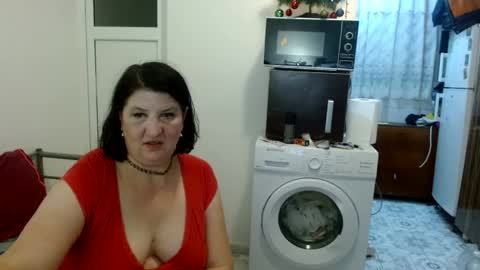 Snapshot of ridemerafsuzana chatting on December 11, 10:16 pm Ridemeraf online show from December 11, 10:16 pm