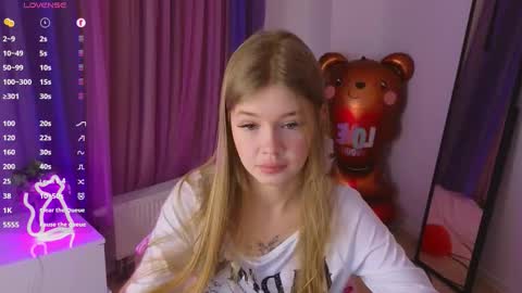 Rina online show from March 4, 9:32 pm