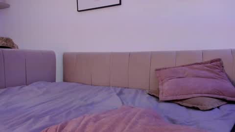 Riley online show from March 7, 2:36 am