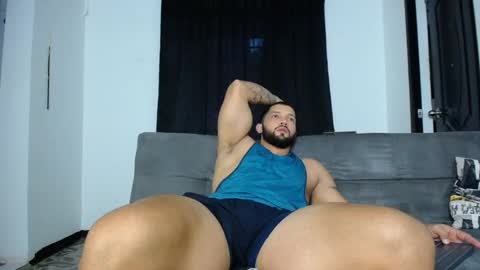 Riley Bryant19 online show from October 25, 8:58 pm