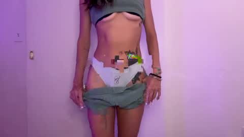 Riley online show from April 29, 12:27 am