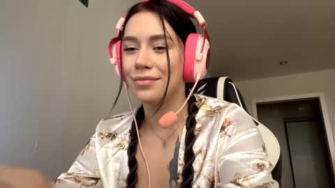 Snapshot of rimaobenshain chatting on September 23, 6:38 am Emily online show from September 23, 6:38 am