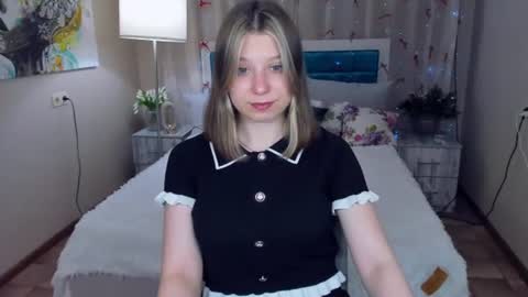 Snapshot of rinacake chatting on June 26, 11:36 am rinacake online show from June 26, 11:36 am