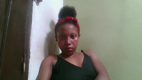 Snapshot of rinah654271 chatting on April 18, 7:58 pm rinah654271 online show from April 18, 7:58 pm