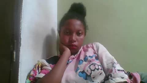Snapshot of rinah654271 chatting on April 23, 12:51 pm rinah654271 online show from April 23, 12:51 pm
