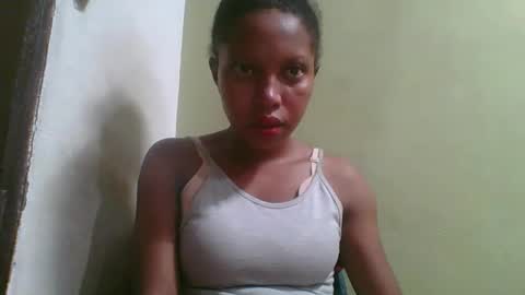 Snapshot of rinah654271 chatting on April 28, 2:27 am rinah654271 online show from April 28, 2:27 am