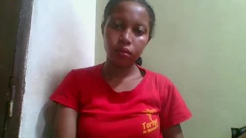 Snapshot of rinah654271 chatting on April 30, 2:45 pm rinah654271 online show from April 30, 2:45 pm